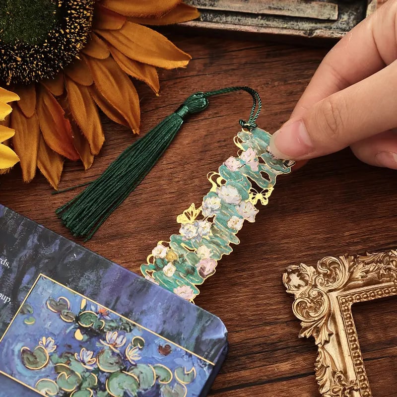 📚✨8-Piece Gold Metal Bookmark Set with Tassel – Van Gogh & Monet Inspired Gift for Book Lovers 🎨